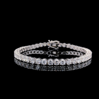 Round Brilliant Cut Lab-Grown Diamond Tennis Bracelet