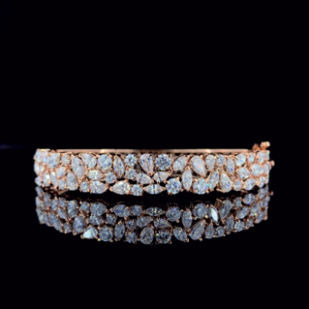 Lab-Grown Diamond Pear & Round Brilliant Cluster Bracelet